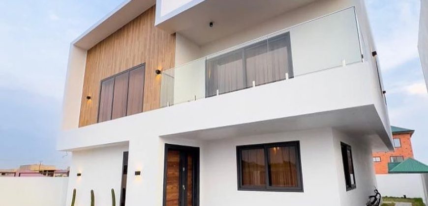 Fully furnished 3 bedroom town house with 1 boys quarters at Tema community 24