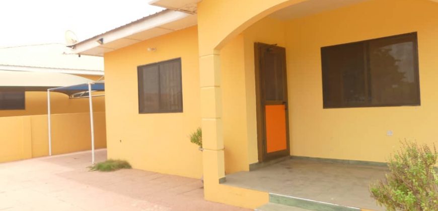 4 bedroom House for sale at community 25 Tema Devtraco Estate