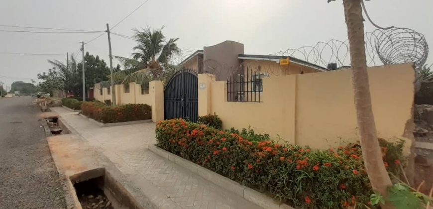 4 Bedroom single story house for sale at Tema community 12