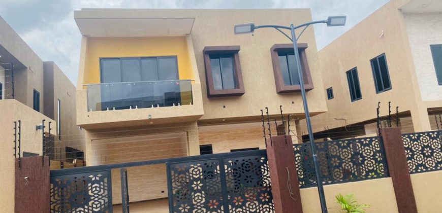 4 bedroom luxurious bedroom House for sale at spintex Manet