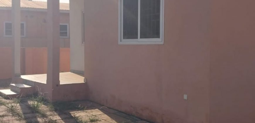 3 bedroom self compound house at Devtraco Estate Tema community 25 for Rent