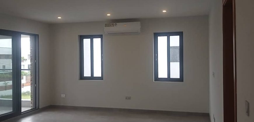 4 bedroom executive town house with 1 room out house and swimming pool for sale at Tse Addo