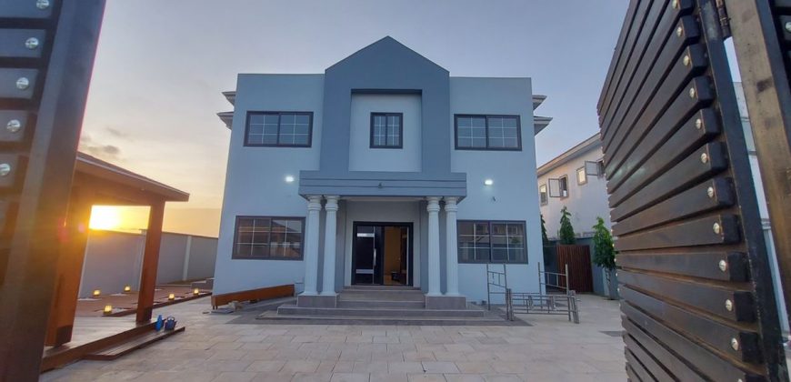 Newly built executive 6 bedroom house with jacuzzi for sale at Tema community 6